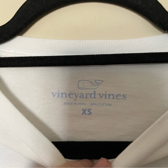 Vineyard Vines White Short Sleeve T-Shirt with Green Red and Yellow Whale Logo - Picture 4 of 5